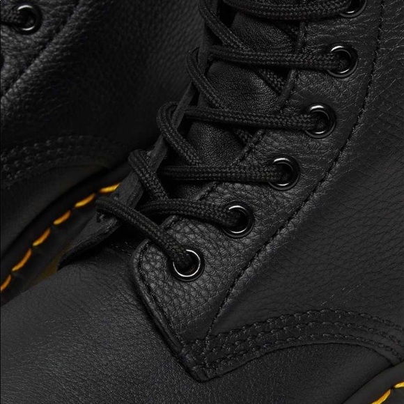 Pascal style 8 whole Doc Martins - Picture 2 of 11